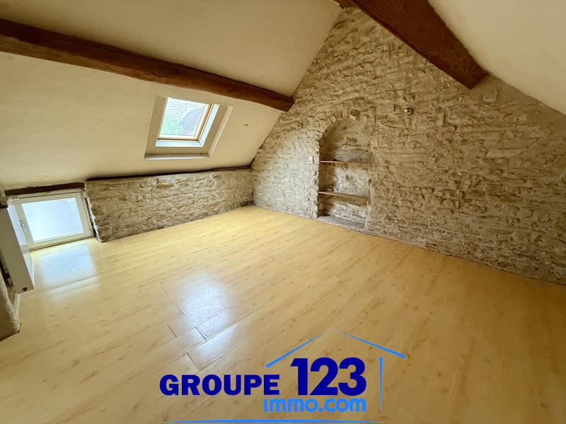 Maison - 98 m² - 4 pièces