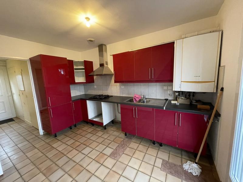 Maison traditionnelle - 280 m² - 11 pièces