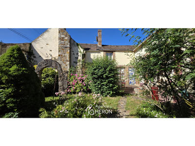 Maison - 201 m² - 7 pièces