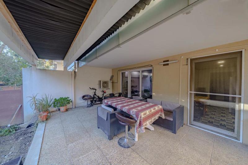 Appartement - 90 m² - 3 pièces