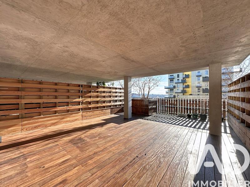 Appartement - 87 m² - 4 pièces