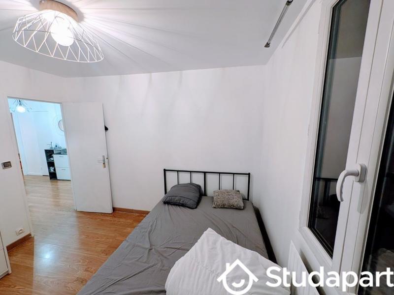 Chambre - 11 m² - 1 pièce