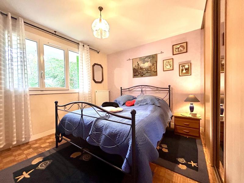 Maison - 137 m² - 6 pièces