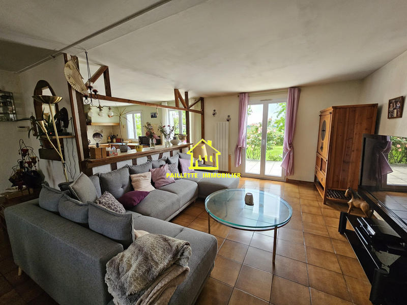 Maison - 181 m² - 6 pièces