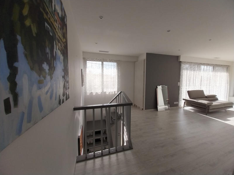 Maison - 284 m² - 7 pièces