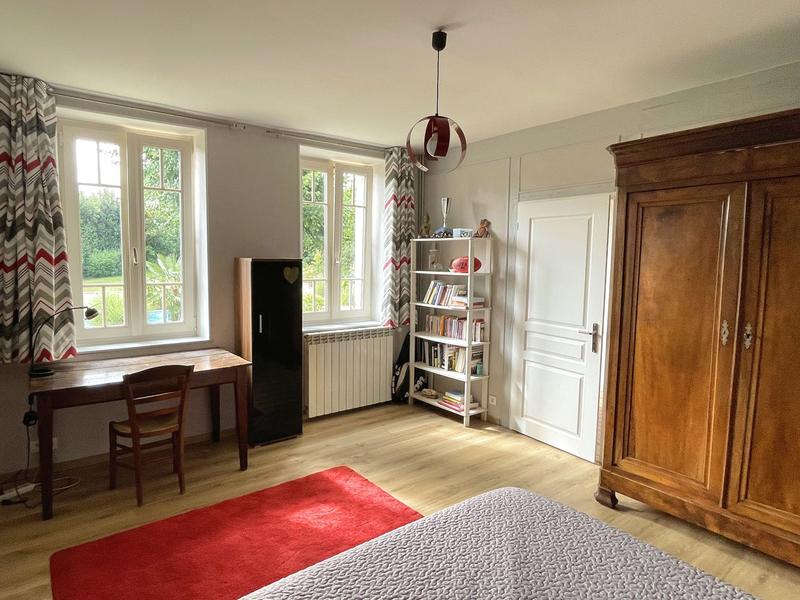 Maison ancienne - 237 m² - 10 pièces