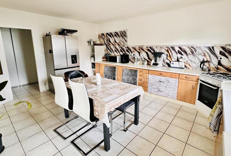 Maison traditionnelle - 140 m² - 5 pièces