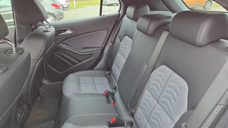 Mercedes Classe Gla 200 d 136 7g-Dct Inspiration