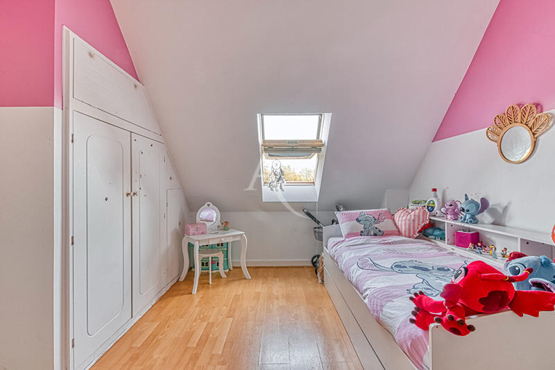 Maison - 122 m² - 5 pièces