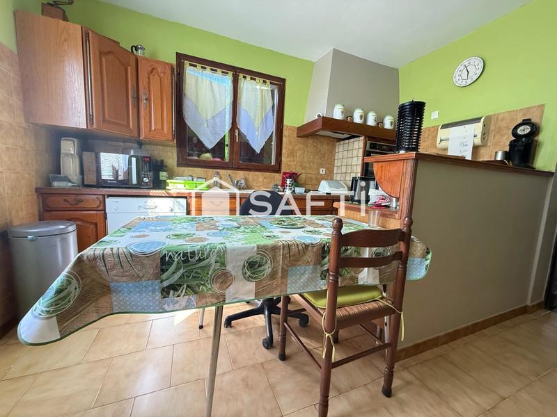 Maison - 205 m² - 9 pièces