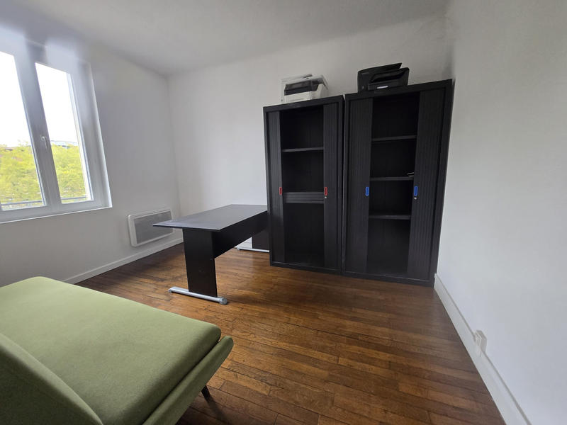 Bureau - 47 m² - 2 pièces
