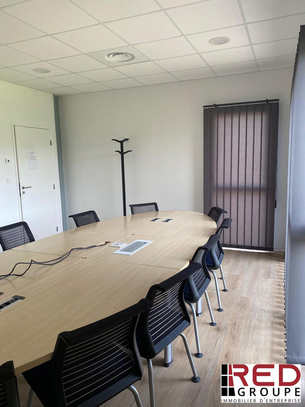 Bureau - 136 m²