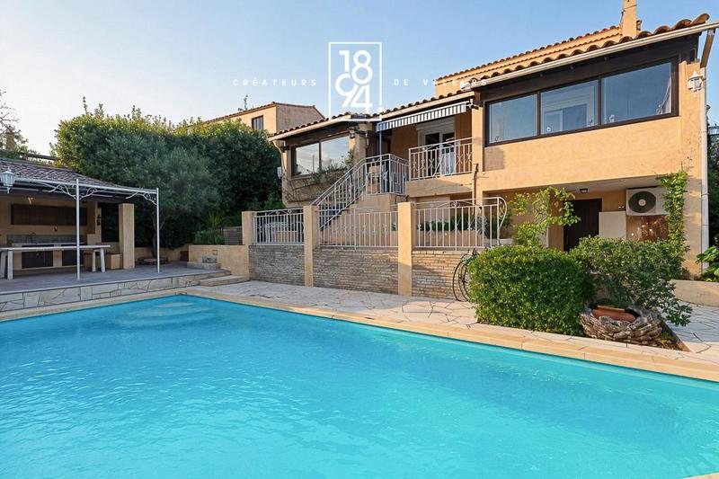 Villa - 145 m² - 4 pièces