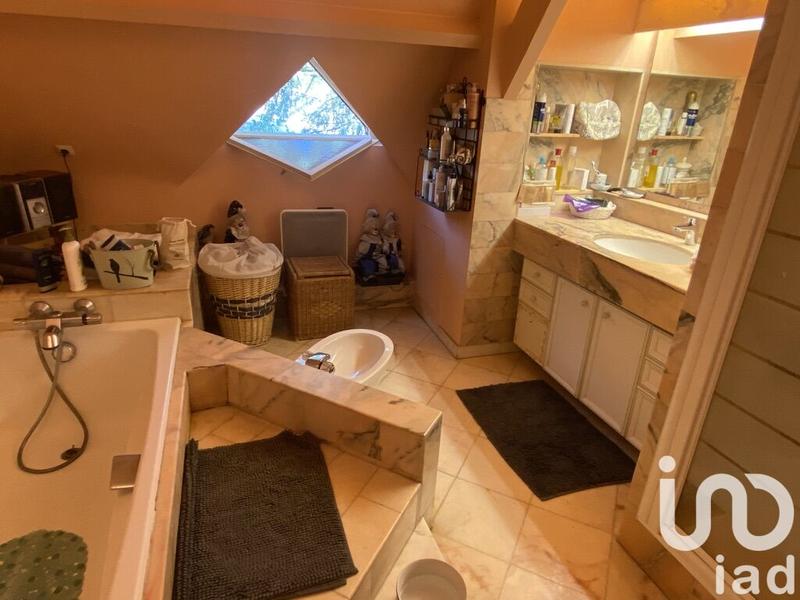 Maison - 165 m² - 7 pièces