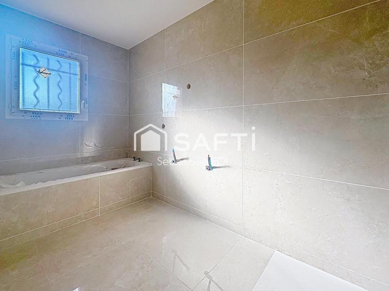 Maison - 115 m² - 6 pièces