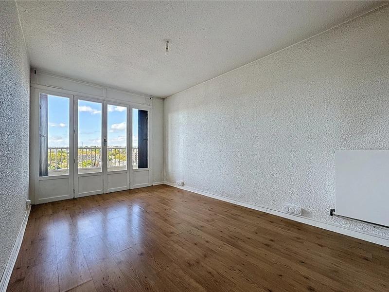 Appartement - 100 m² - 4 pièces
