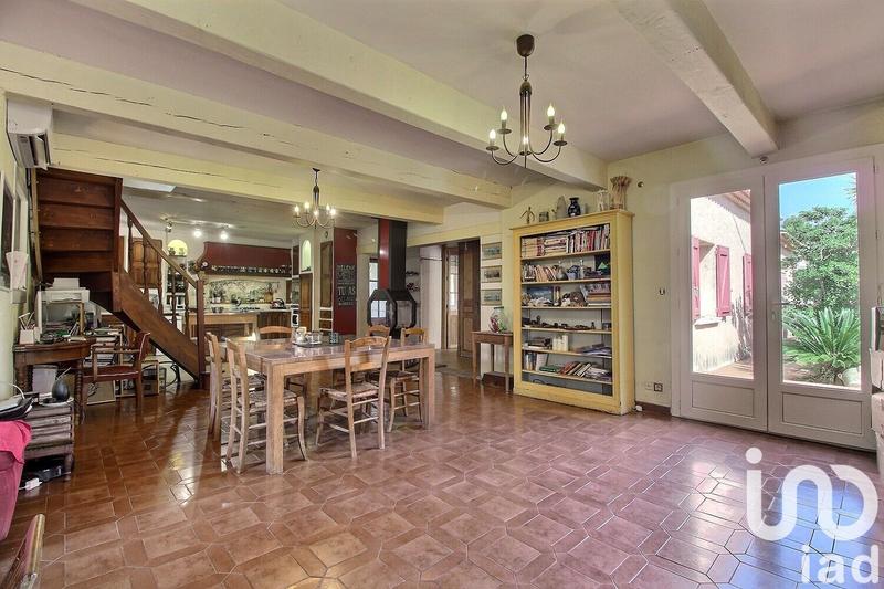 Maison - 195 m² - 7 pièces