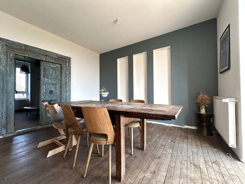 Maison - 220 m² - 8 pièces