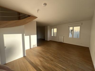 Appartement - 85 m² - 4 pièces