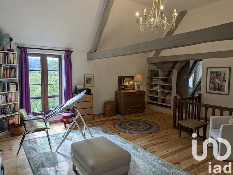 Maison - 217 m² - 7 pièces