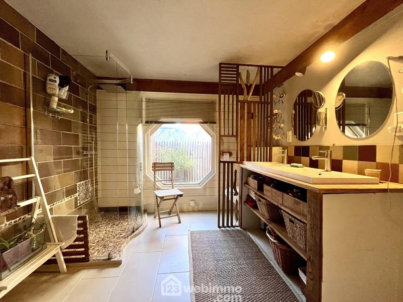 Maison - 190 m² - 6 pièces