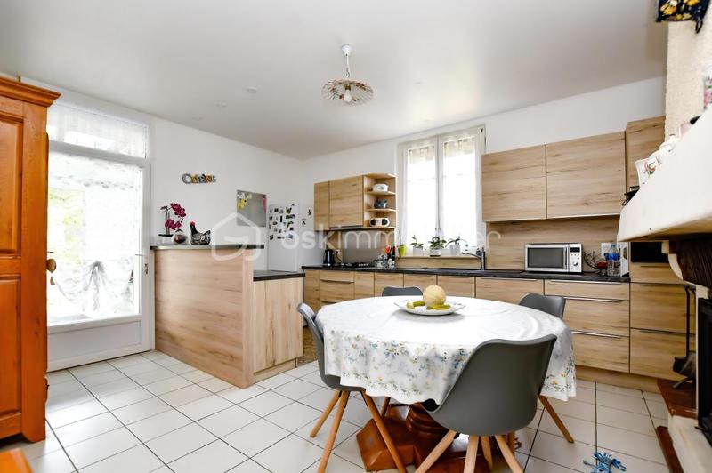 Maison de maîtres - 180 m² - 7 pièces