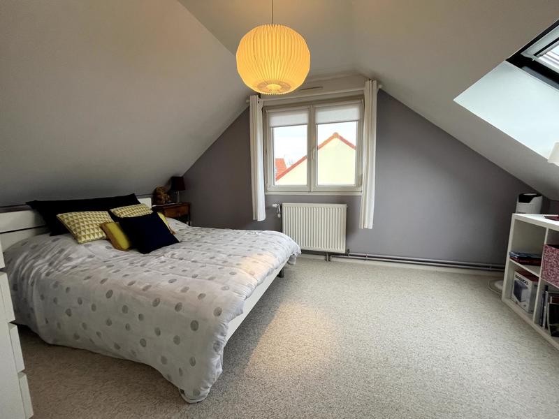 Maison - 100 m² - 5 pièces