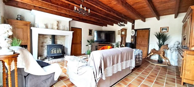 Propriété - 190 m² - 7 pièces