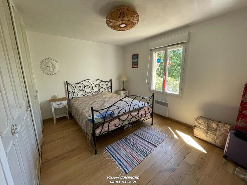 Maison - 210 m² - 10 pièces