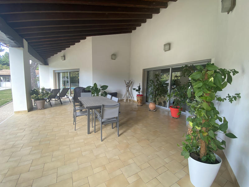 Propriété - 195 m² - 5 pièces