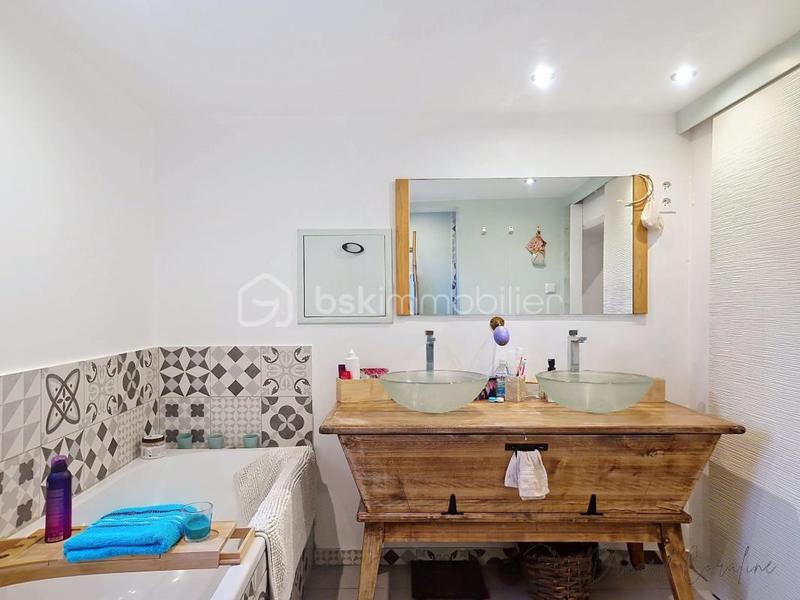 Maison - 145 m² - 5 pièces