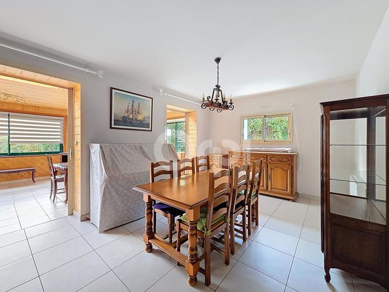 Maison - 130 m² - 4 pièces