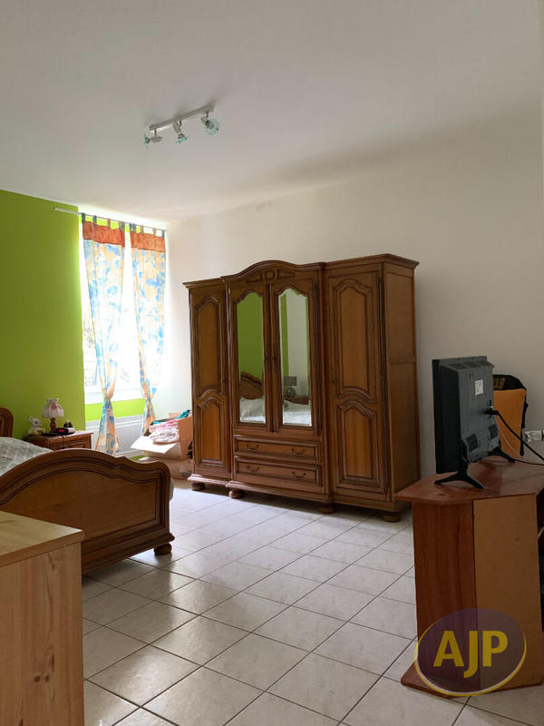 Immeuble - 10 pièces