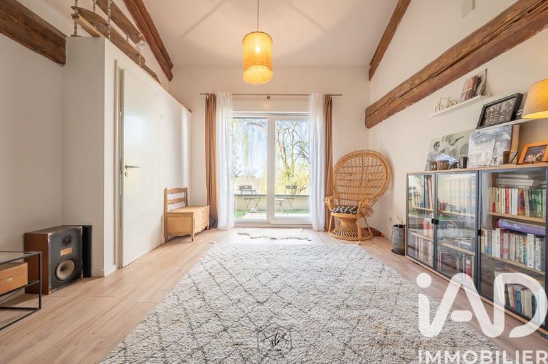 Maison - 230 m² - 7 pièces