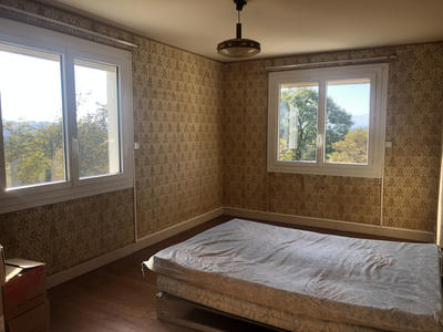 Maison - 198 m² - 7 pièces