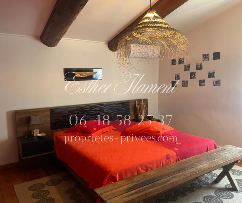 Mas - 242 m² - 8 pièces