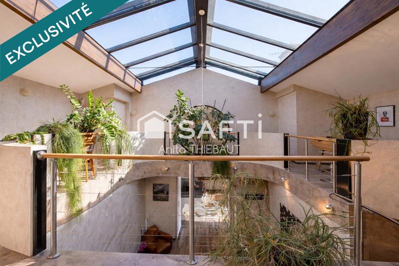 Maison - 180 m² - 5 pièces