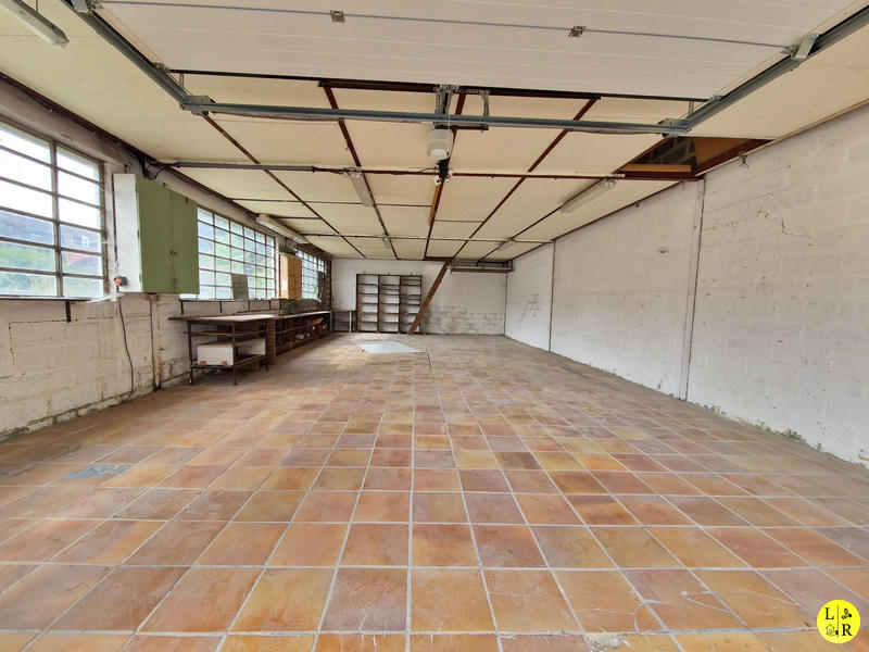 Entrepôt - 90 m²