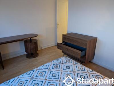 Chambre - 10 m² - 1 pièce