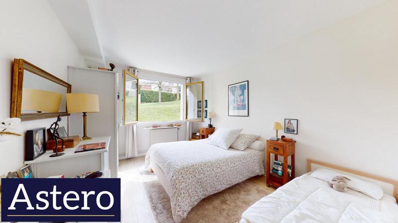 Appartement - 80 m² - 3 pièces