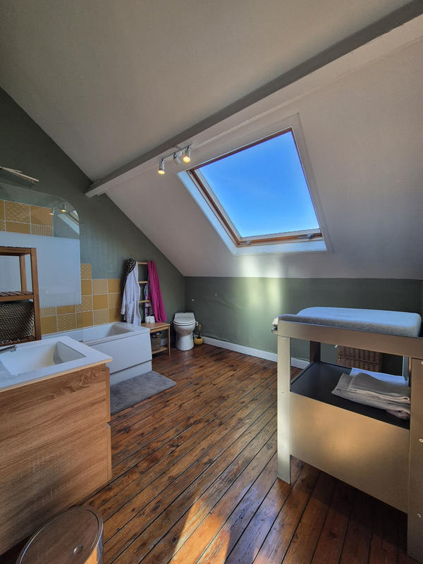 Maison - 310 m² - 10 pièces