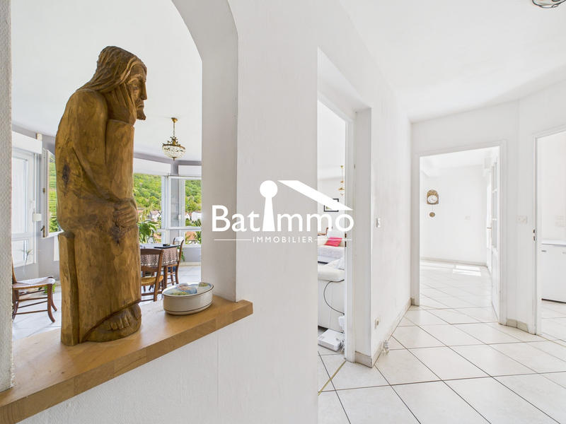 Maison - 211 m² - 7 pièces