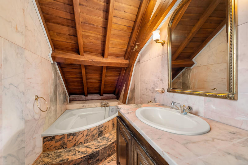 Maison - 167 m² - 5 pièces