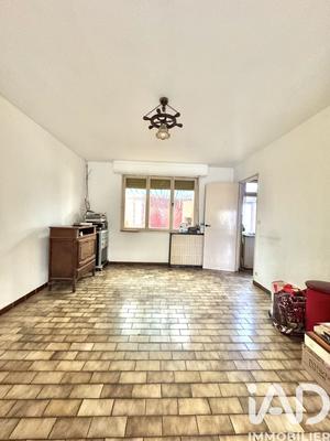 Maison - 93 m² - 4 pièces