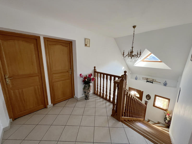 Maison - 154 m² - 8 pièces