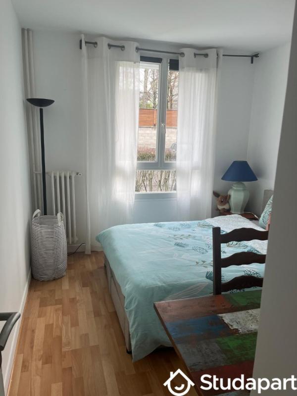 Chambre - 9 m² - 1 pièce