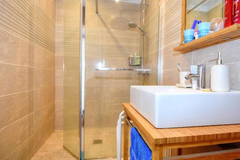 Maison - 190 m² - 8 pièces