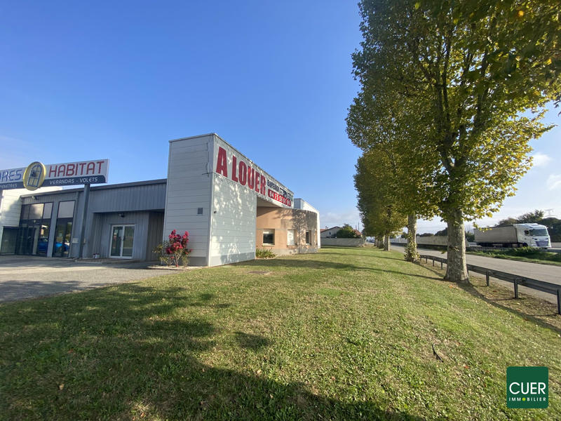 Local commercial - 220 m²