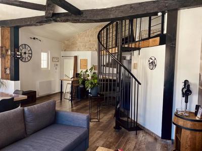 Immeuble - 85 m² - 2 pièces