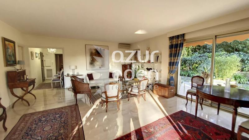 Appartement - 100 m² - 4 pièces